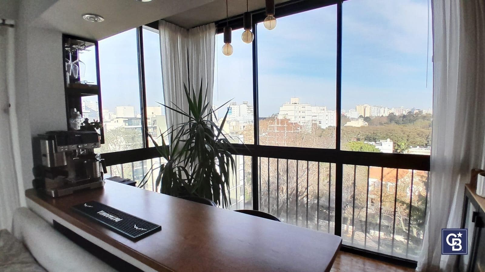 Penthouse Apartment for Sale: Fully Renovated to Look Like New, with a Terrace, BBQ, and 2 Parking Spaces on Isla de Olivos