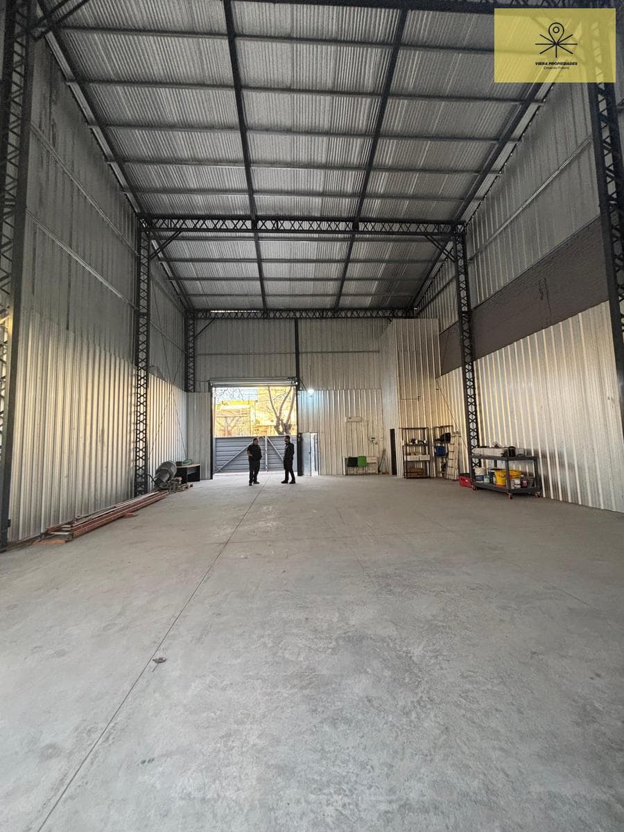 Warehouse for Rent: 350 meters, 200 m² lot, 11 meters high, San Fernando