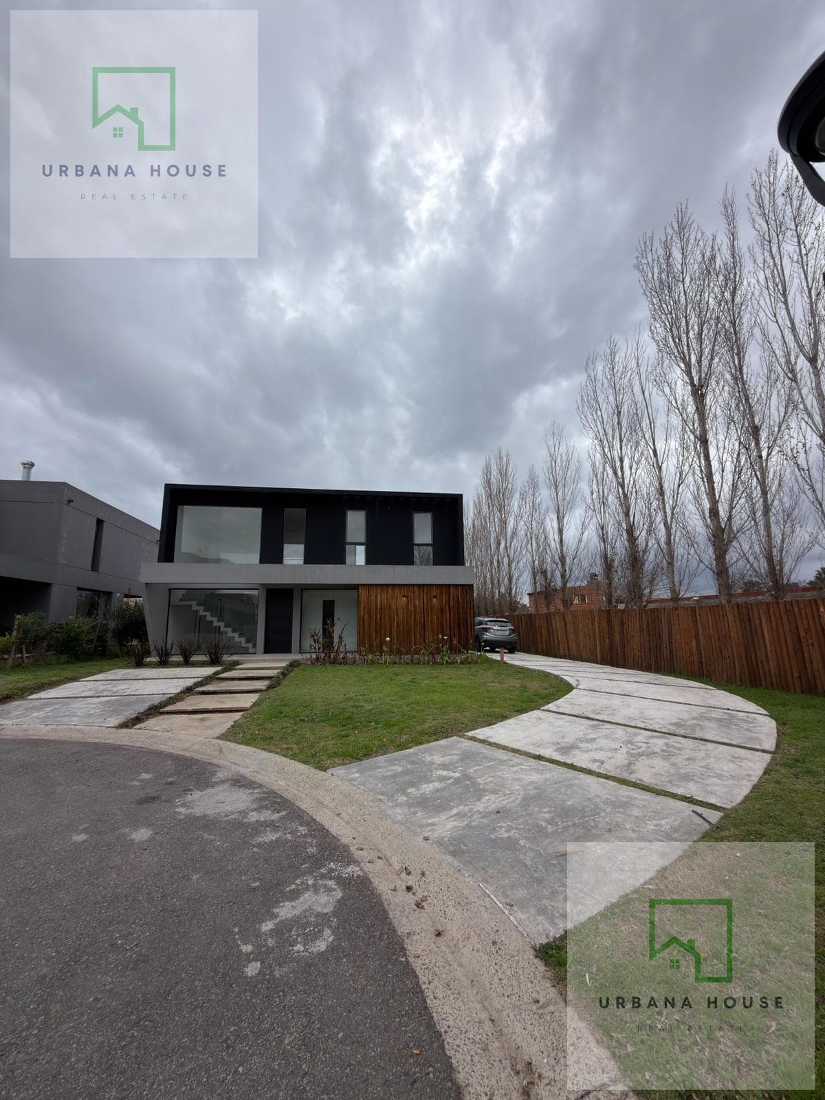 Home - Lagoon Pilar
