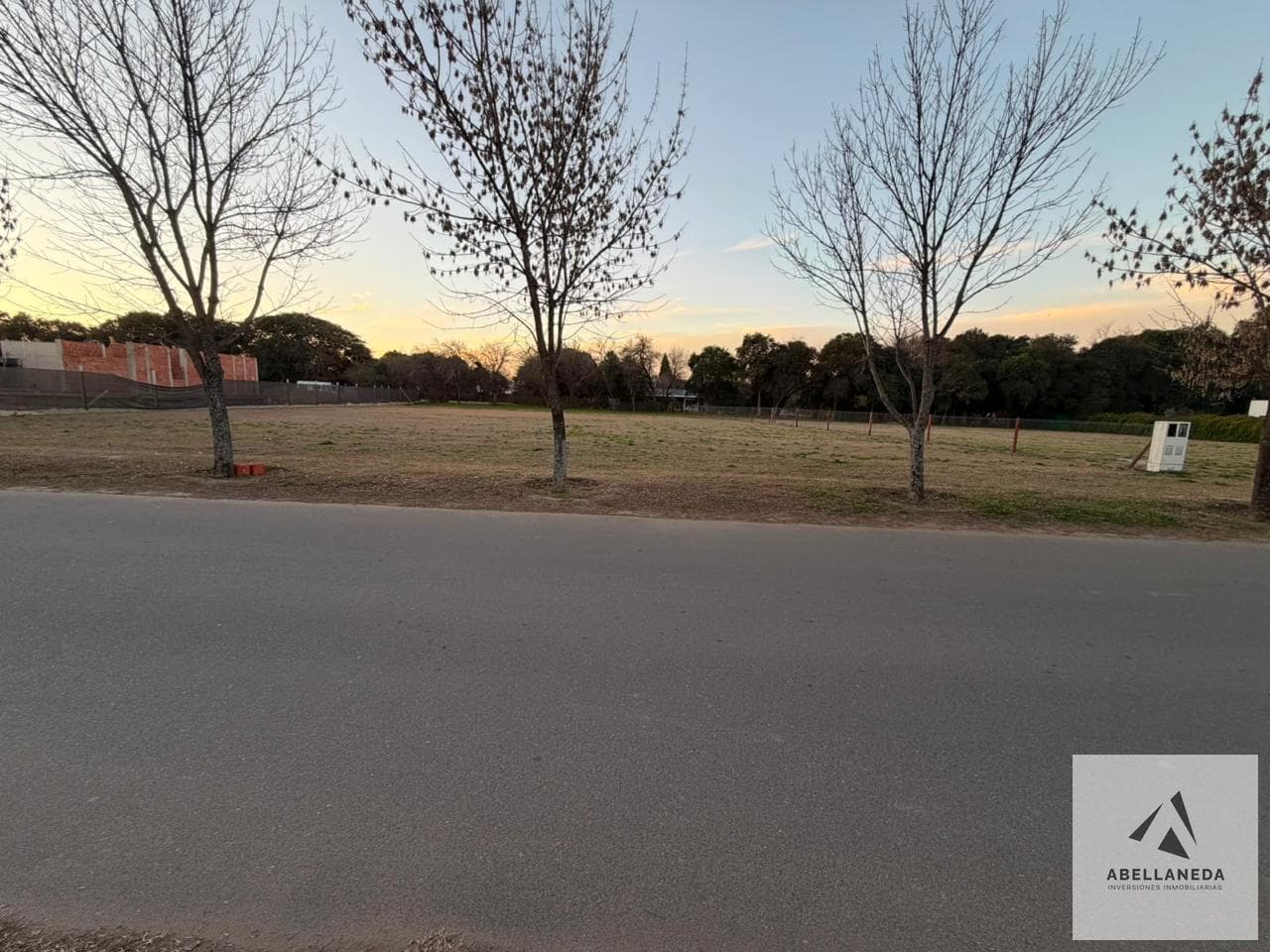 2,500-meter Lot for Sale - Los Mimbres