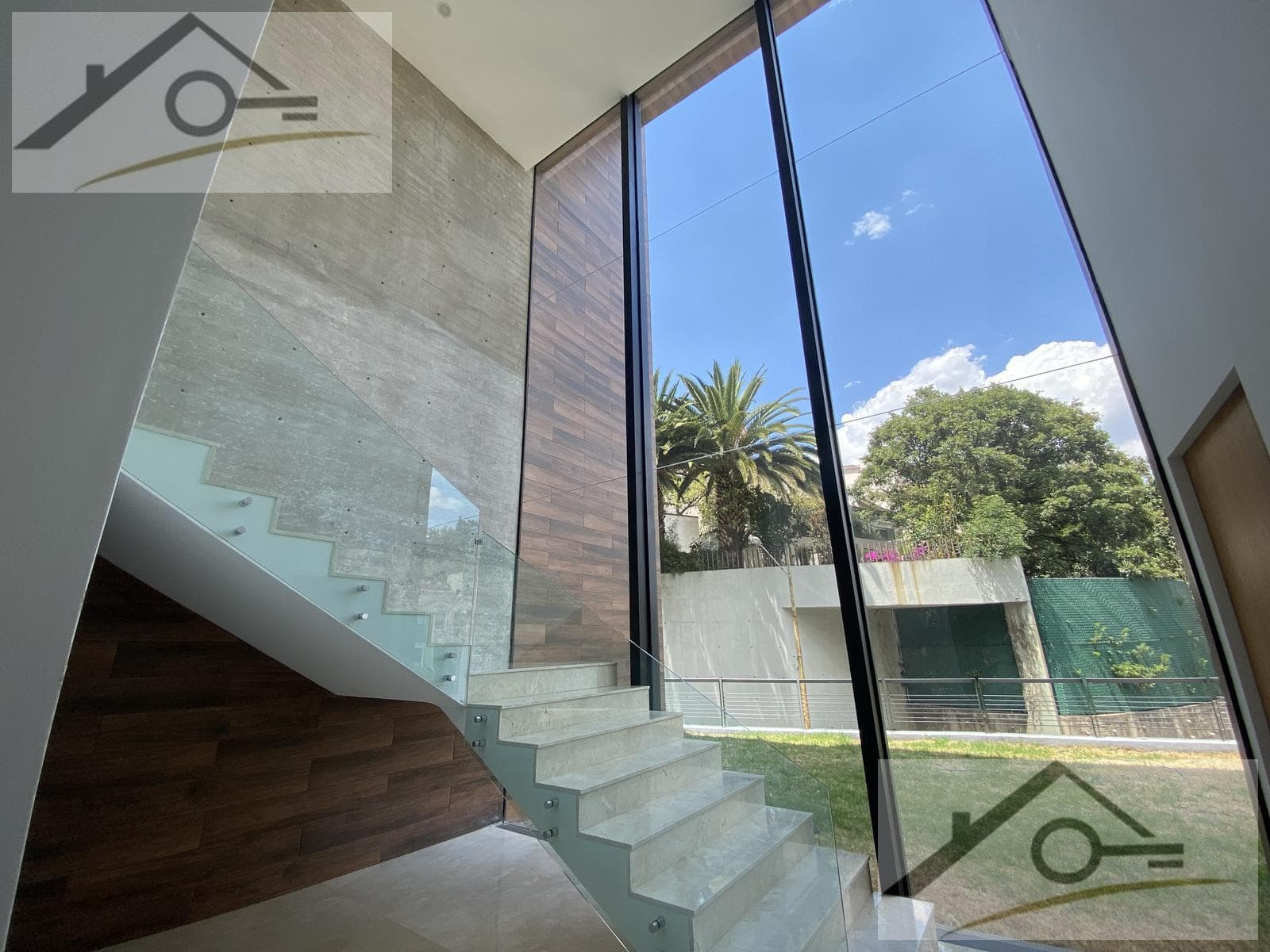 Exclusive Residence for Sale in Bosques de las Lomas, Mexico City