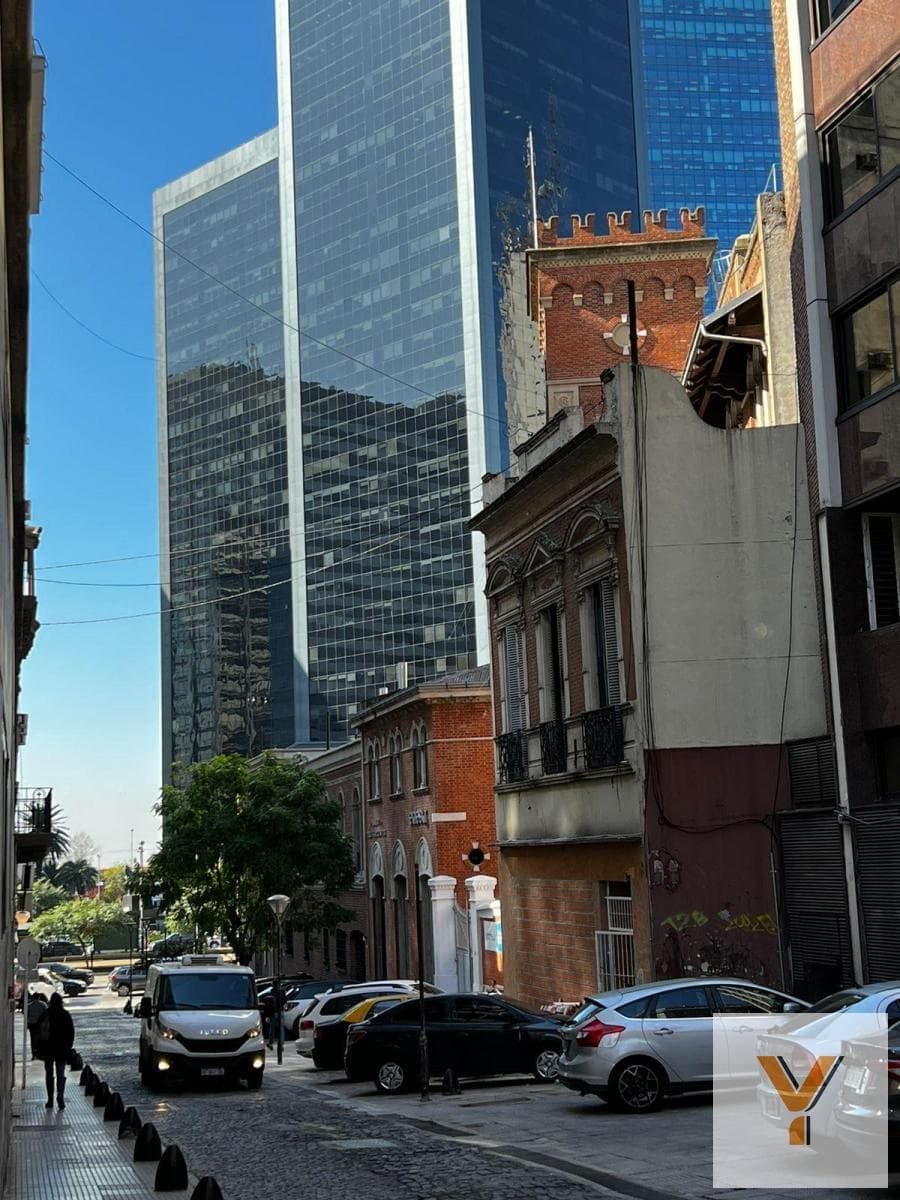 Land for Sale - - 220 meters - Retiro