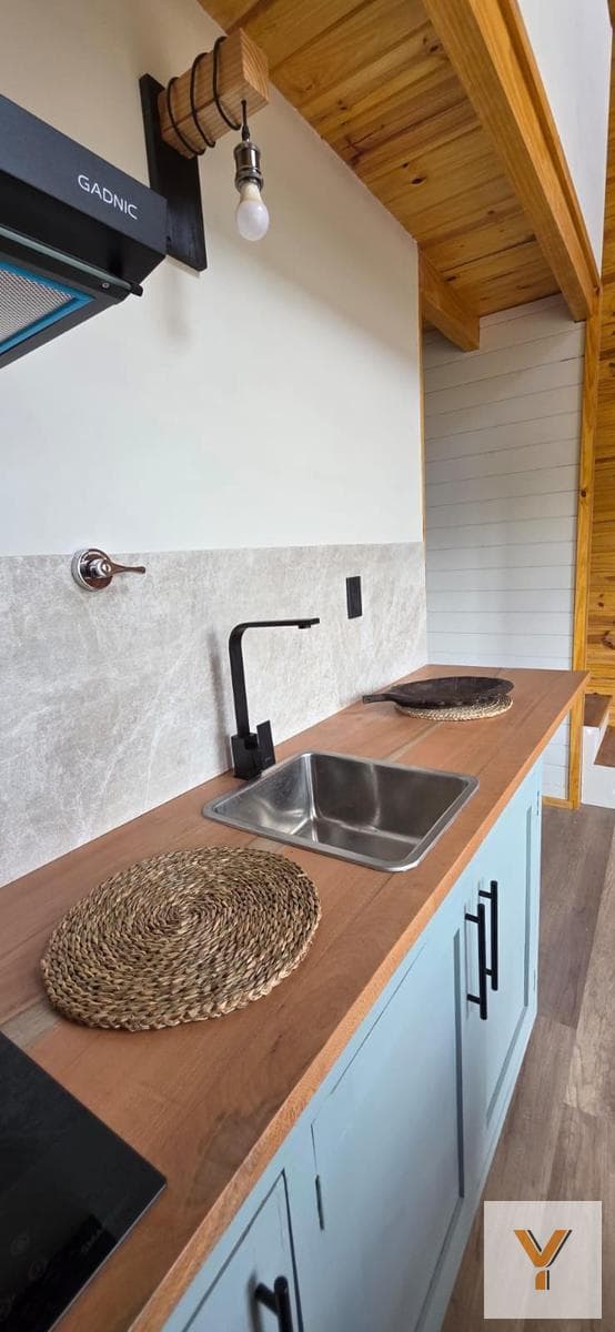 House for Sale - 2 Bedrooms, 1 Bathroom - 132 m² - El Bolson