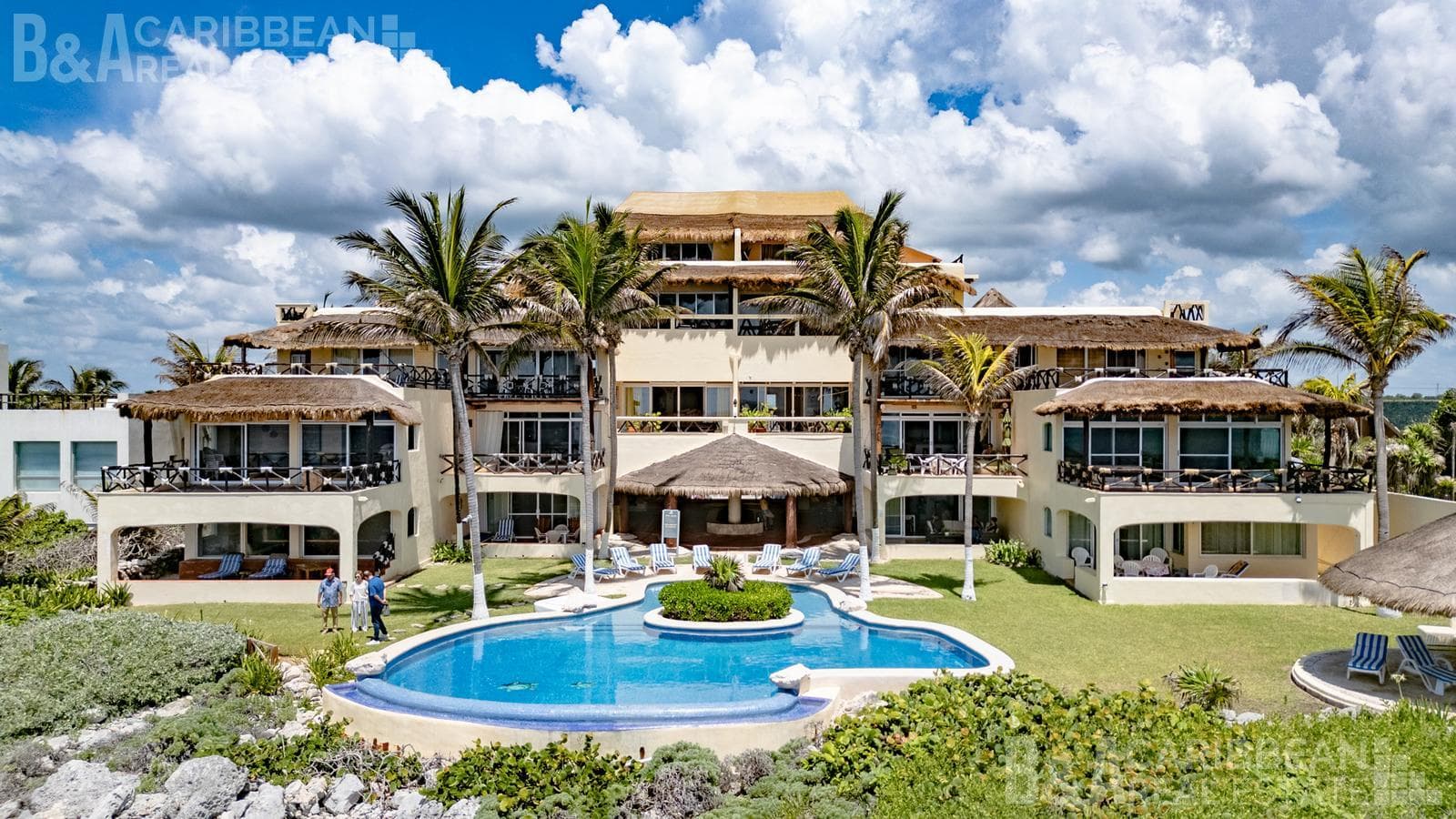 Apartment for Sale | 2 Bedrooms | Oceanfront | Terrace and Pool | Akumal