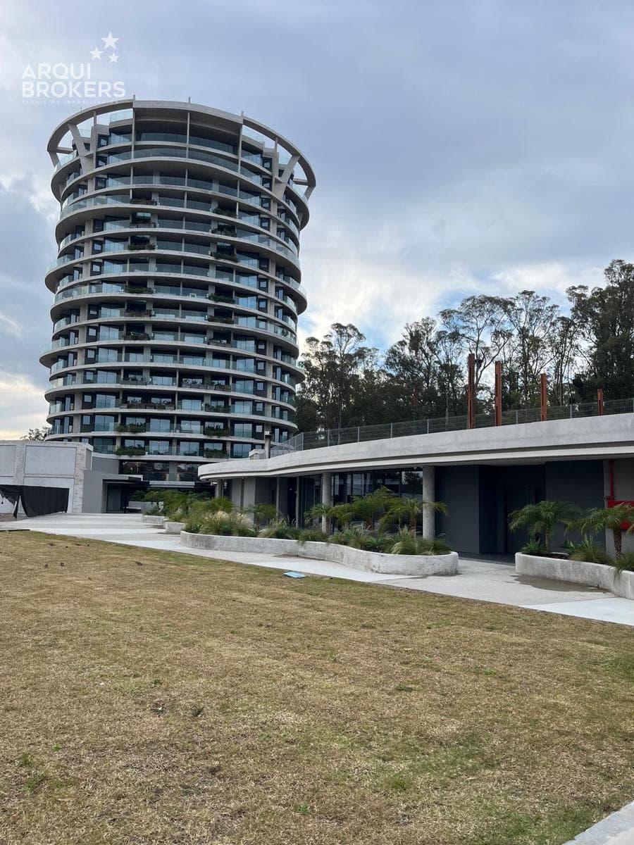 One-Bedroom Apartment for Rent in Roosevelt Park - 805