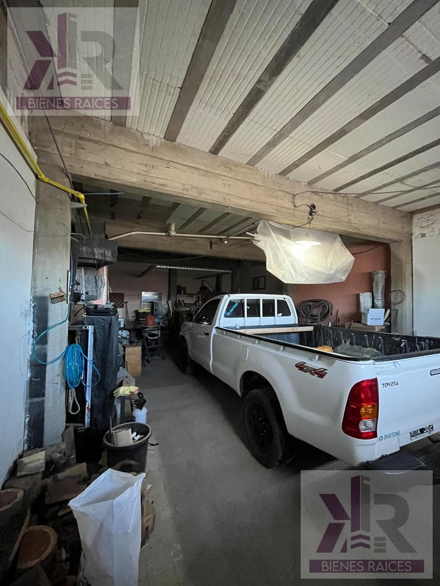 House for Sale with Separate Apartment - Centenario, Neuquén