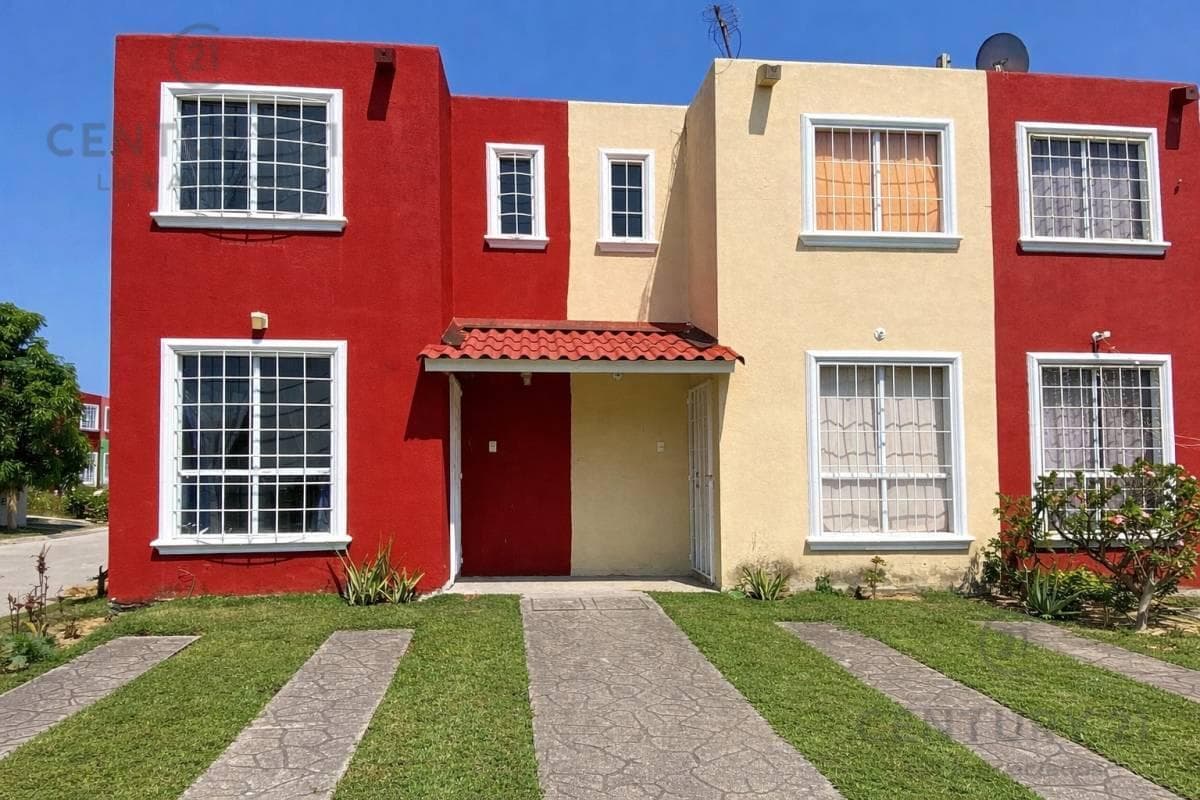 House for Sale in Villas Tulipanes, Acapulco, Guerrero
