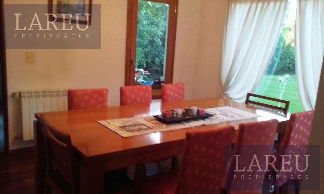 House in the Buen Retiro Gated Community