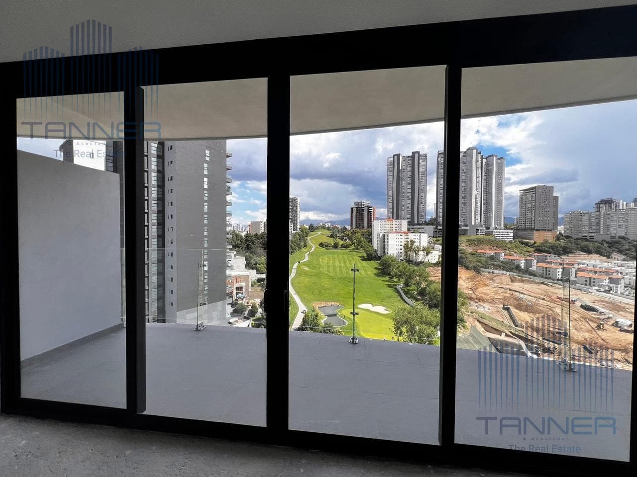 APARTMENT FOR RENT OR SALE IN BLUE, BOSQUE REAL (GHH)