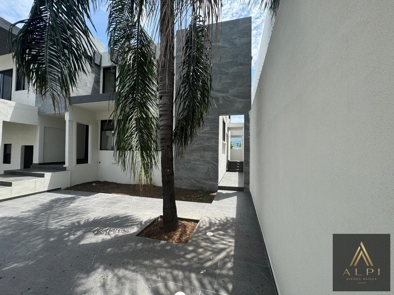 House for Sale in Las Brisas