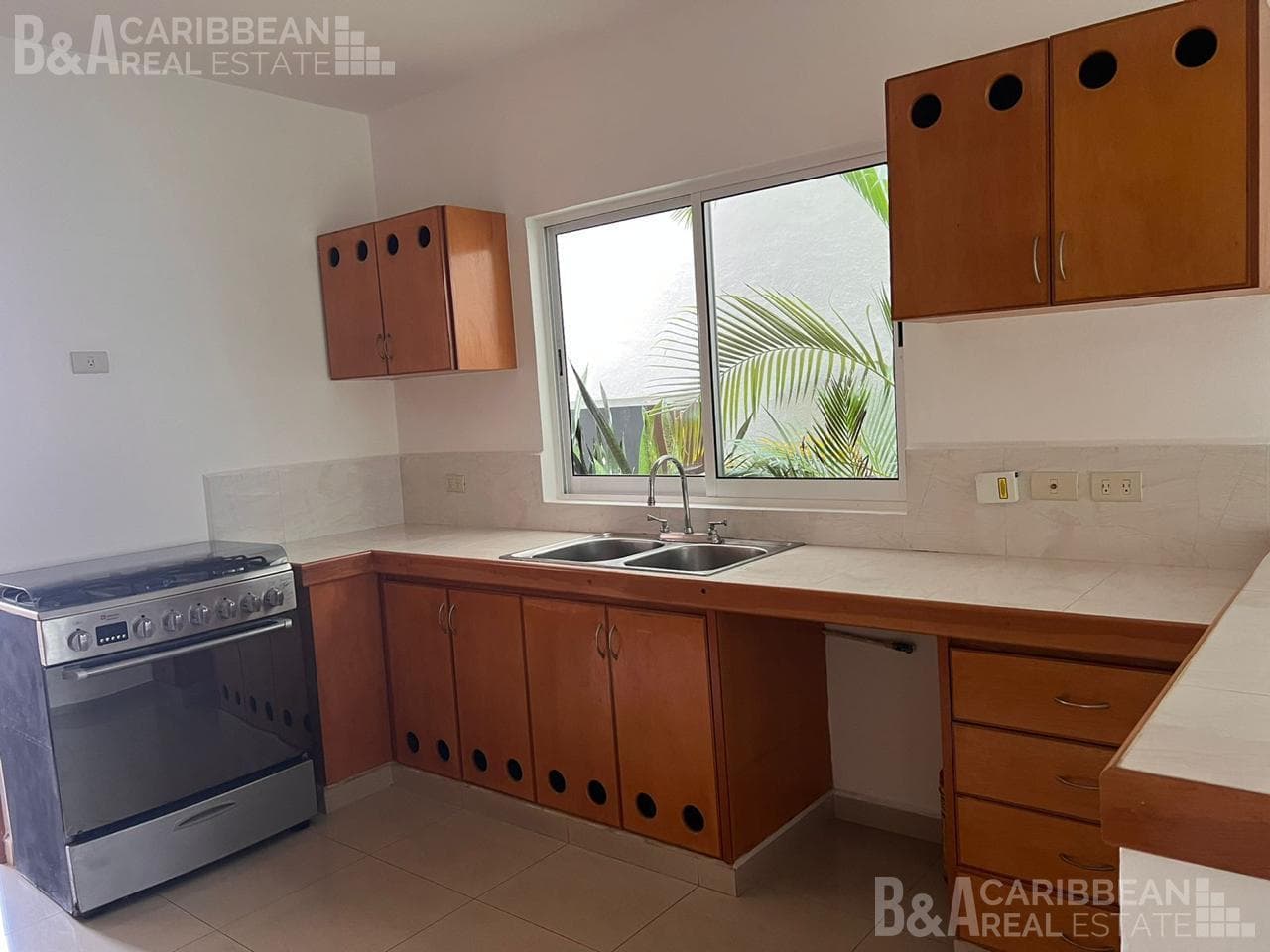 House for Sale or Rent in the Selvamar Residential Complex, Playa del Carmen