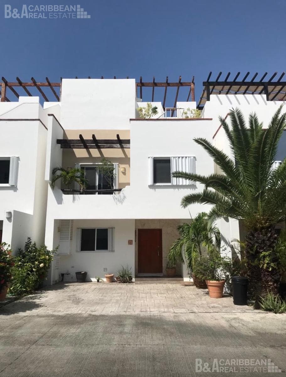 House for Sale or Rent in the Selvamar Residential Complex, Playa del Carmen
