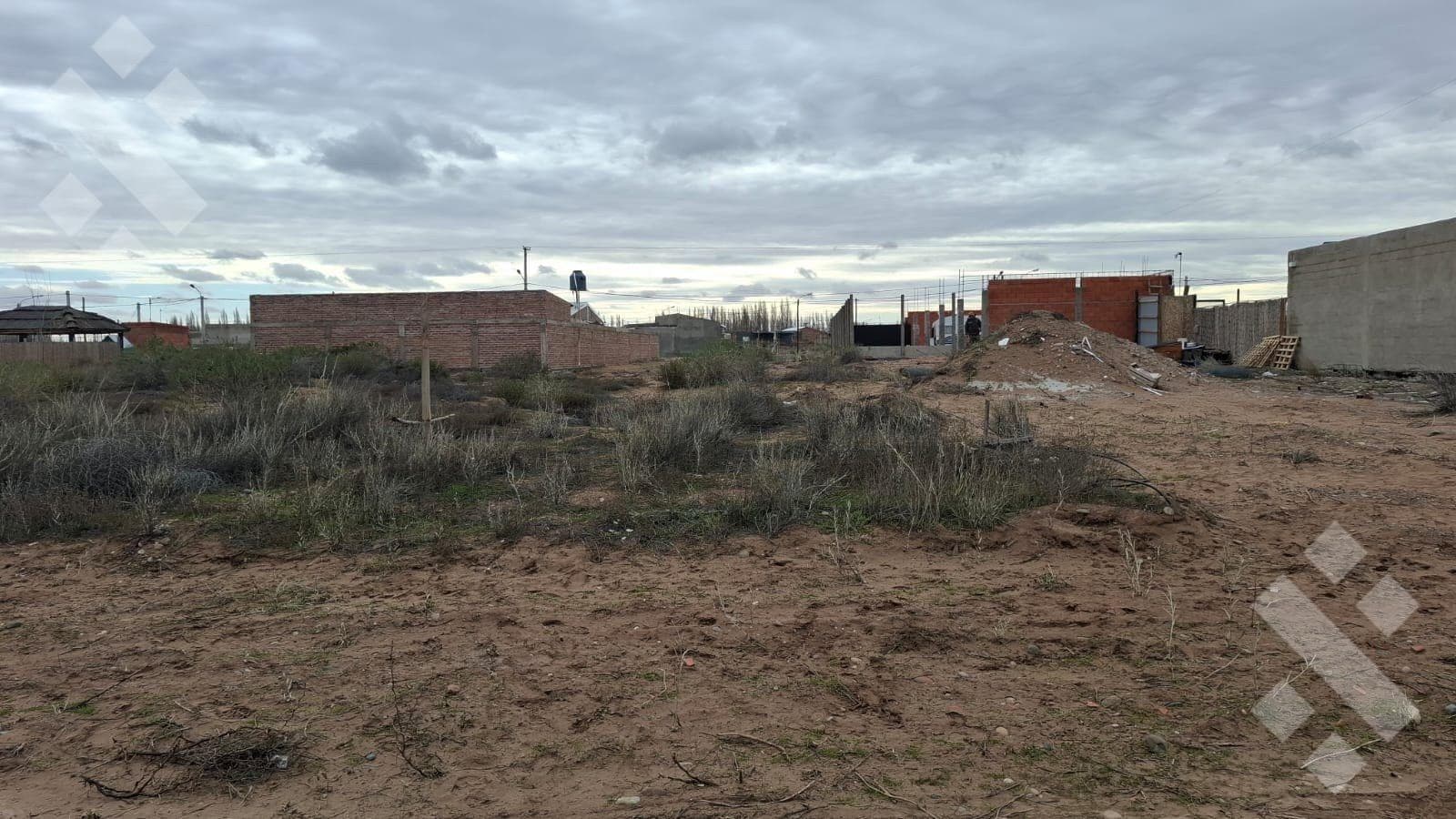 For Sale | 360 m2 Lot | Altos de Senillosa Neighborhood | Senillosa