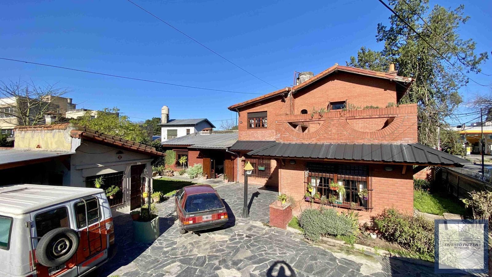400 M² LOT FOR SALE IN THE LOMAS DE SAN ISIDRO COMMERCIAL DISTRICT