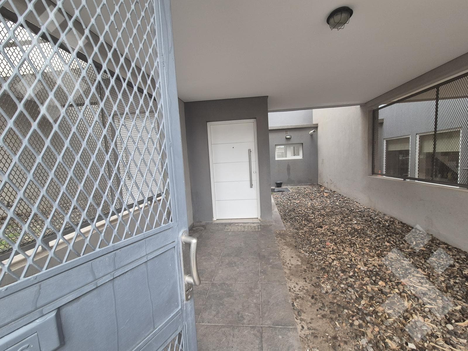 Three-Bedroom Duplex for Rent in Terrazas del Neuquén