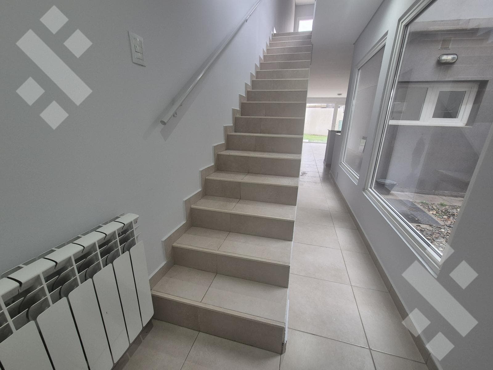 Three-Bedroom Duplex for Rent in Terrazas del Neuquén