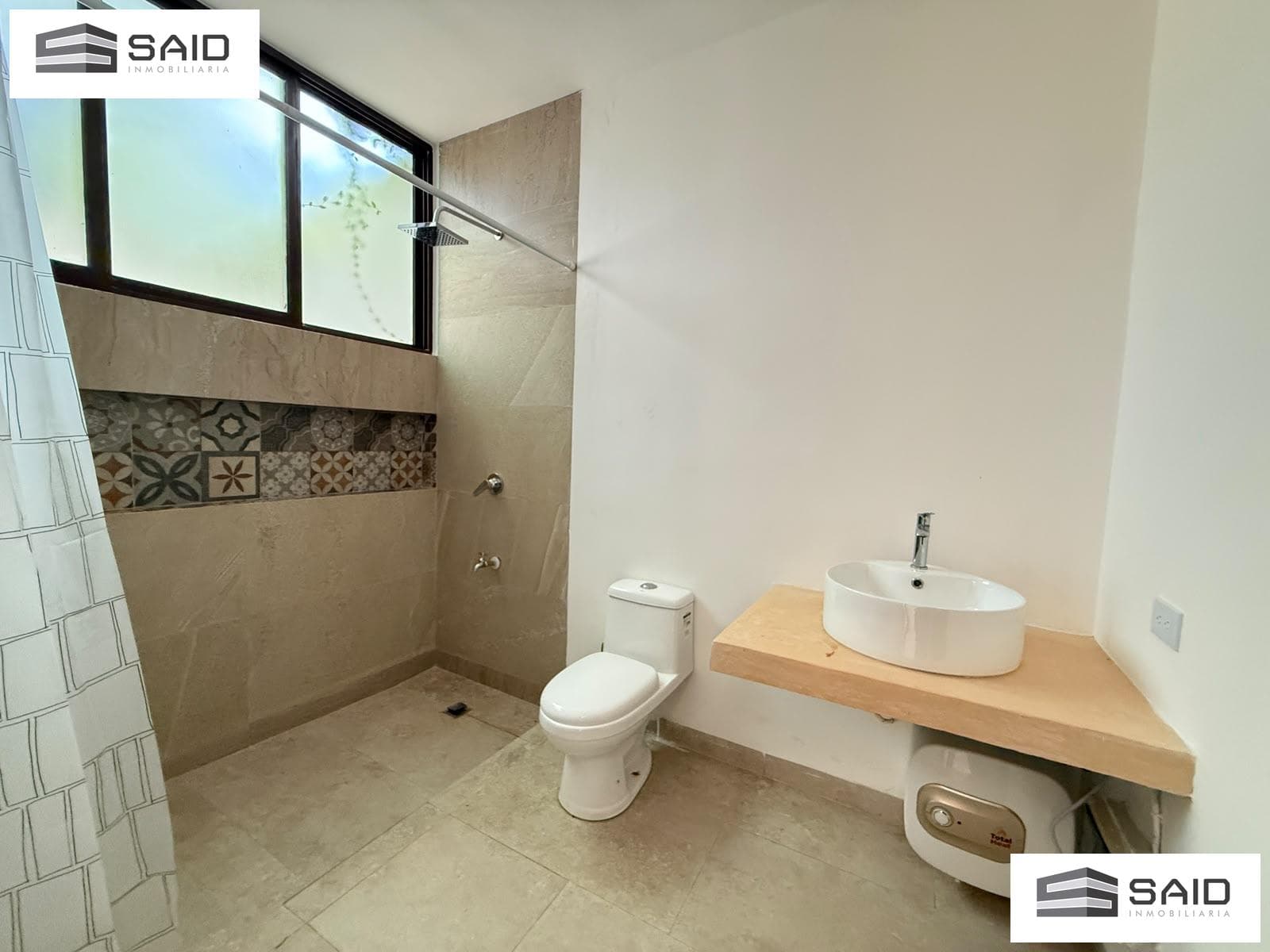 House for rent at La Ceiba Golf Club,