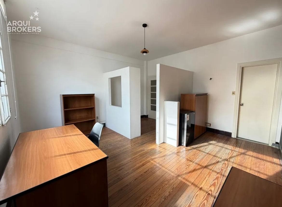 Office for Rent in Ciudad Vieja