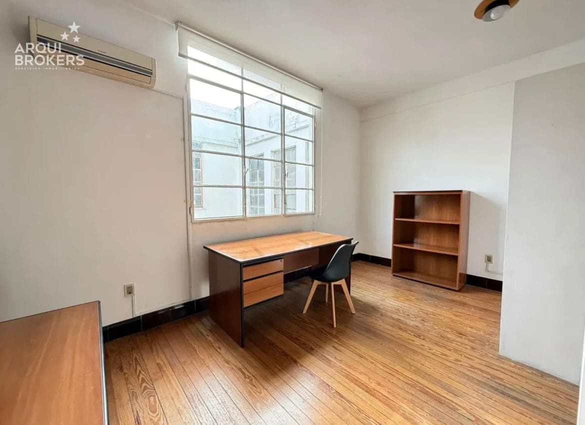 Office for Rent in Ciudad Vieja