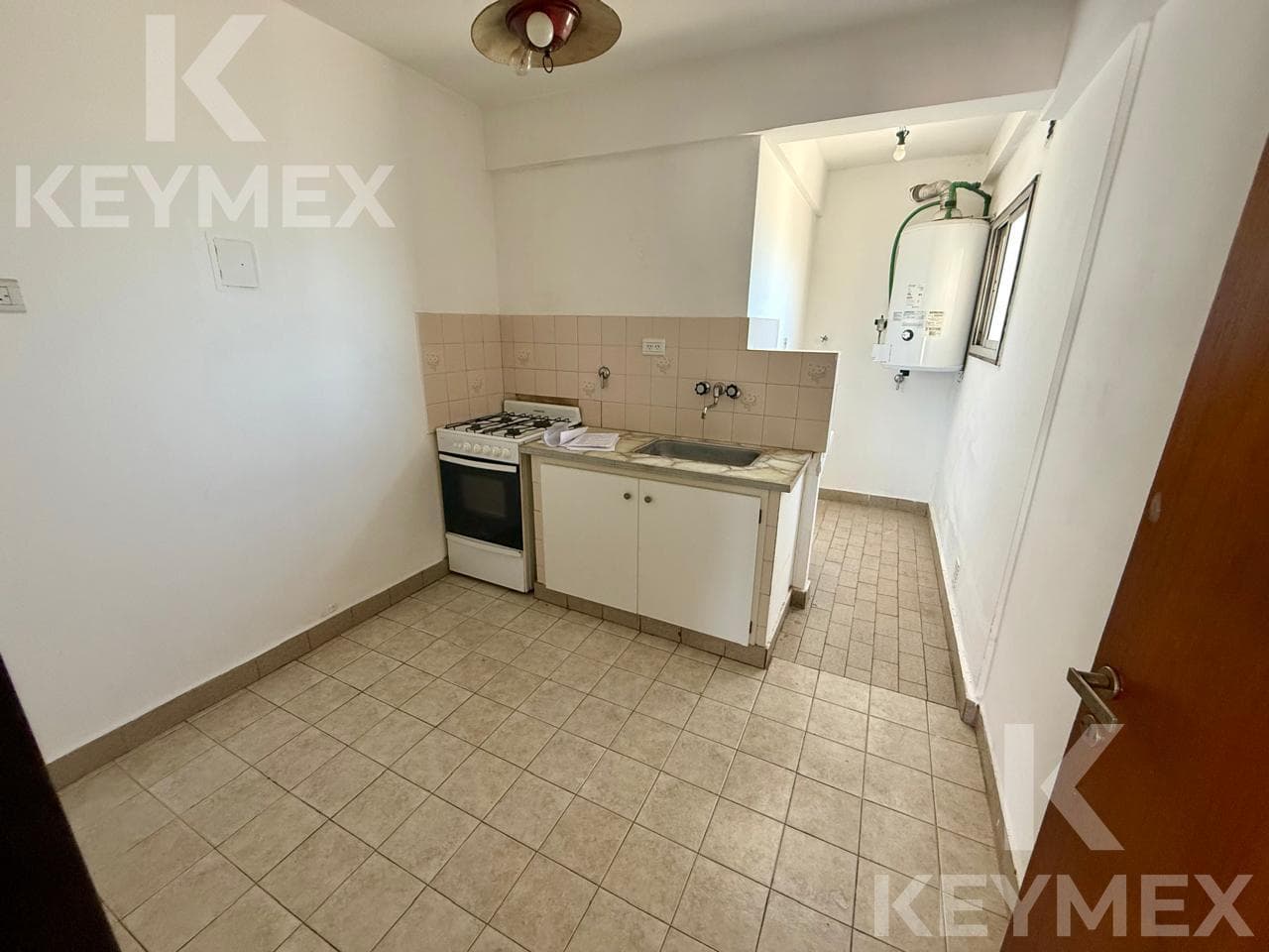 3-Bedroom Apartment for Rent in La Plata | Calle 47 between 24 and 25 | Near San Martín Park - UCA