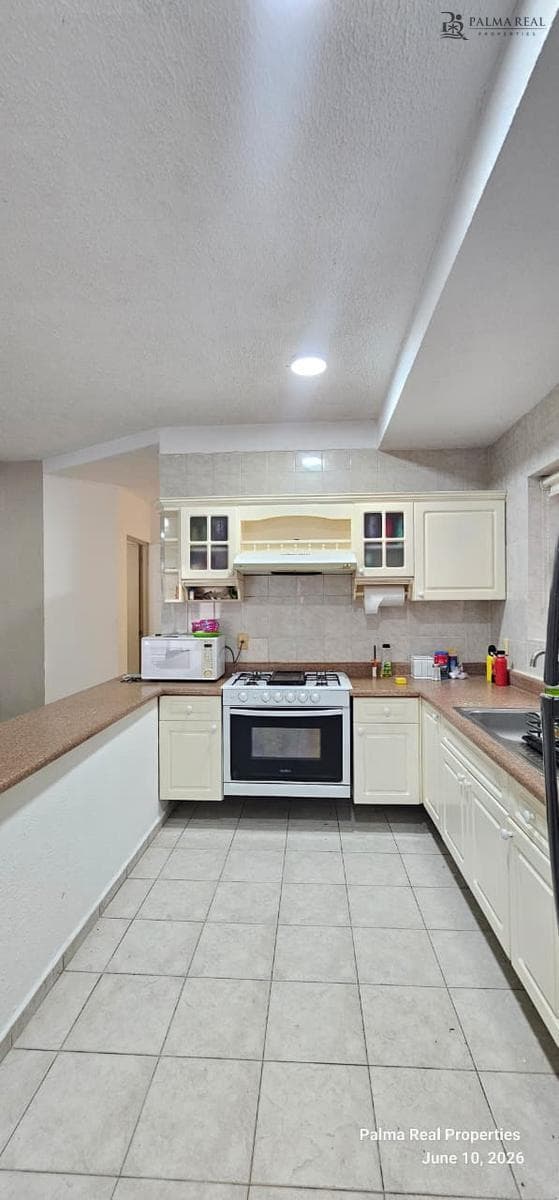 54 Contoy Ave., 77505 Cancún, Q.R.