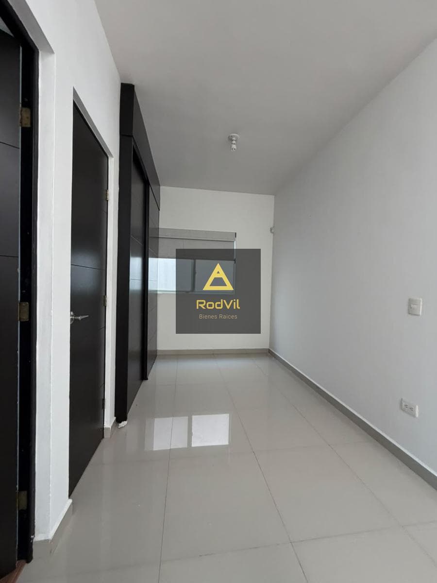 House for Sale on Paseo del Vergel