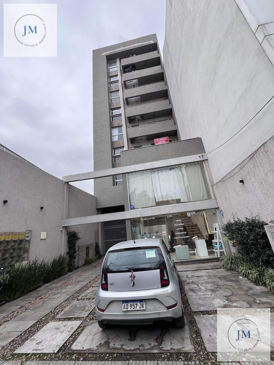 Brand-New 2-Room Apartment with Garage