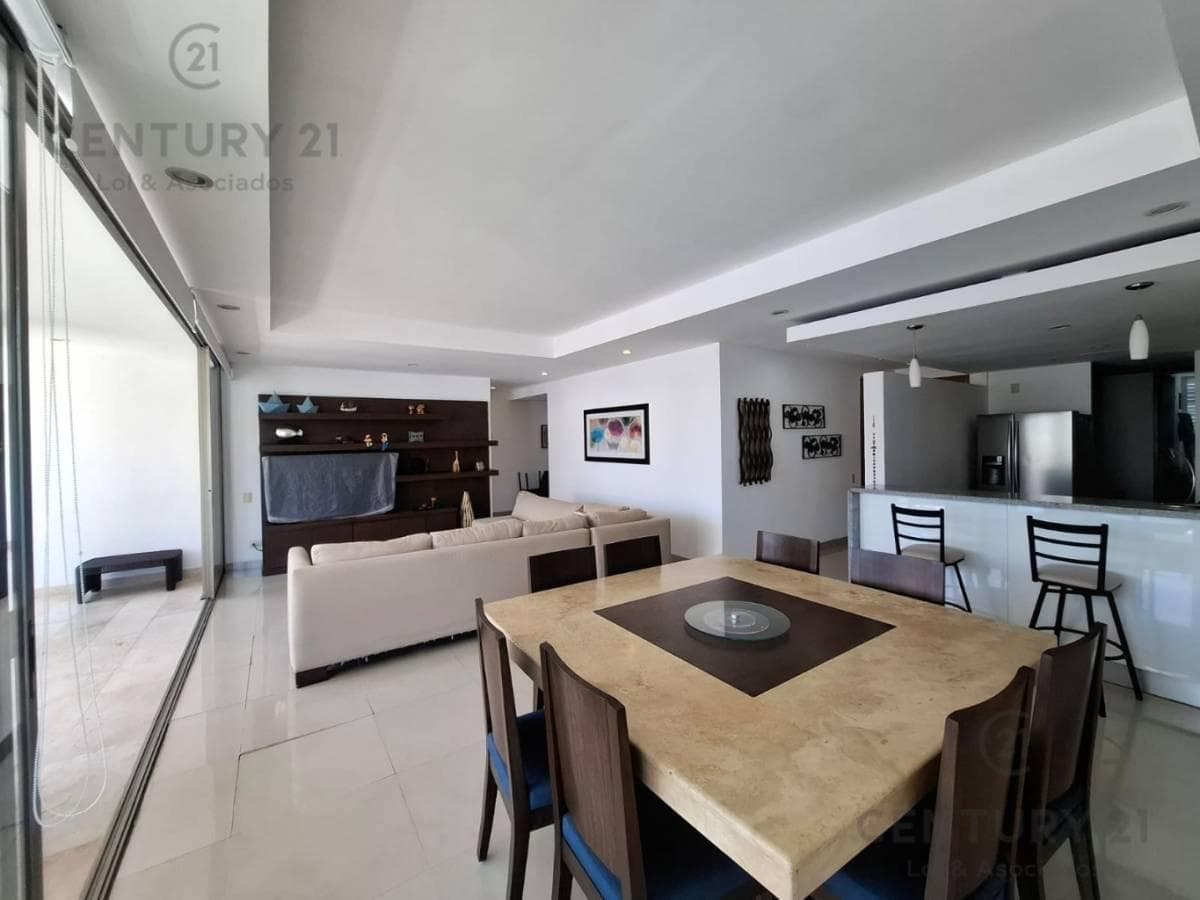 Apartment for Sale in the Solar Villas Resort Condominium, Acapulco Diamante