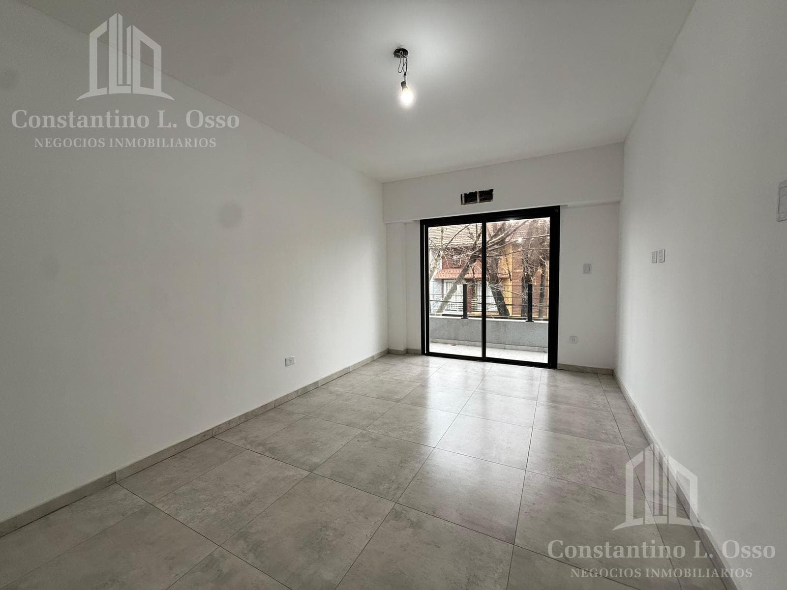 Three-room apartment—with garage—Lanusita