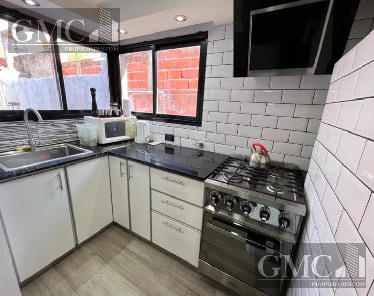 PH FOR SALE IN PARQUE LURO