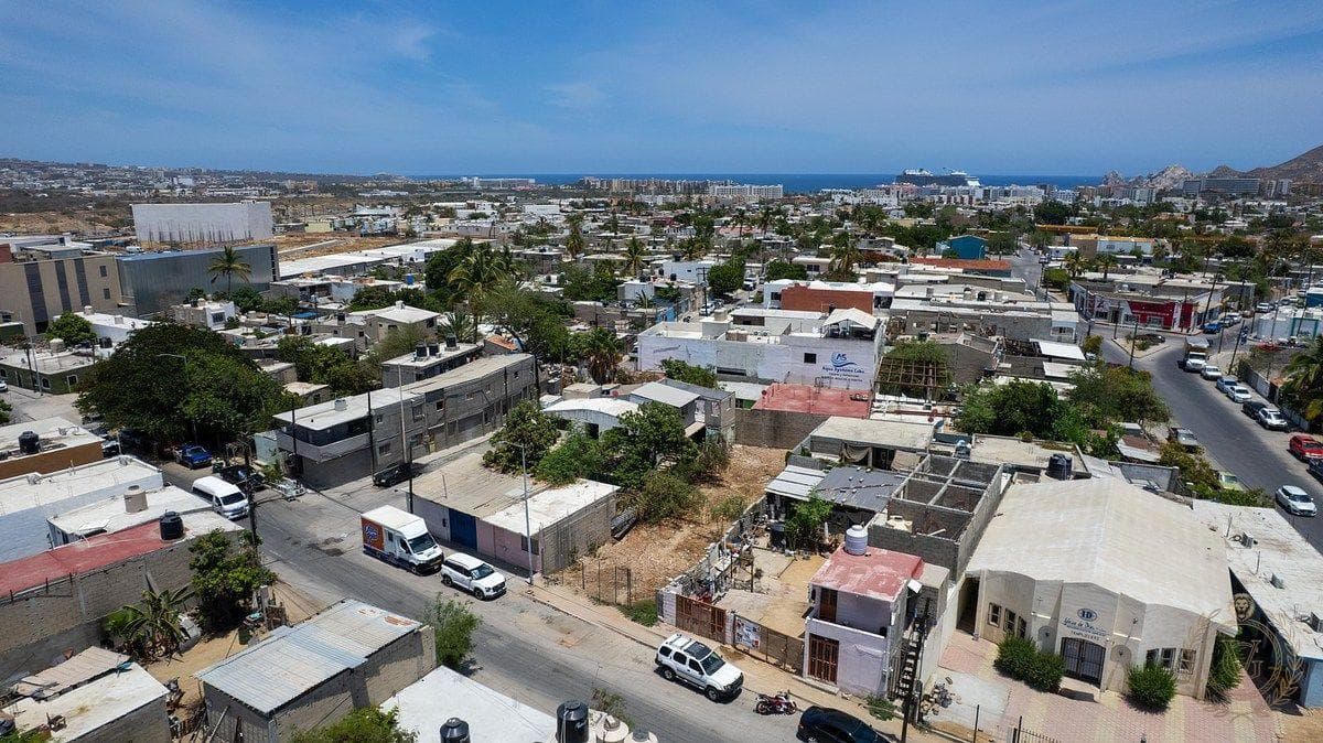 Lot in El Arenal, Cabo San Lucas, 286.7 m²