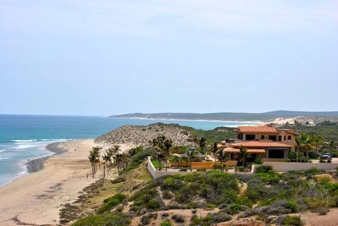 LAND FOR SALE: INVESTMENT OPPORTUNITY IN BOCA DE SALADO