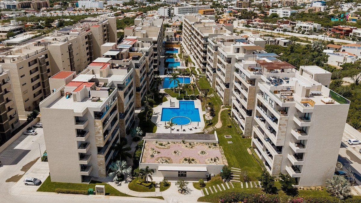 CONDO FOR RENT IN VISTA VELA 3 3101