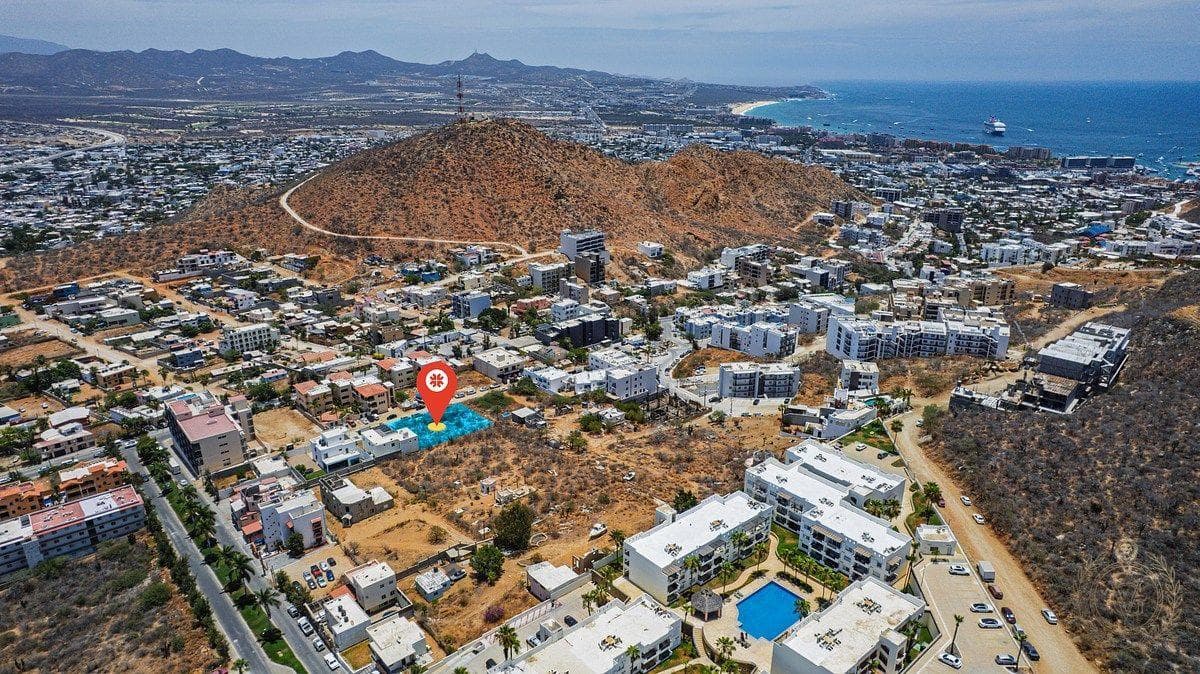 Lot for sale in the Sunset area of Cabo San Lucas