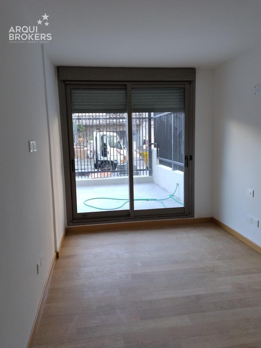 One-Bedroom Apartment for Rent in Punta Carretas - 001