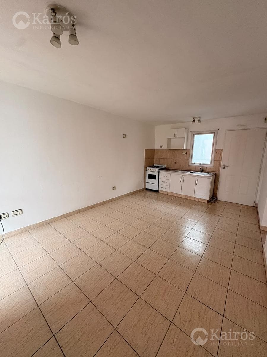 Tres Arroyos Apartment between Maipu and Don Bosco
