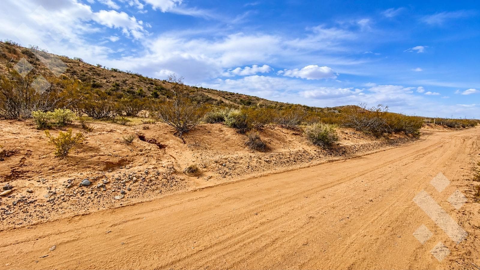 450 m² LOT FOR SALE - BARGAIN PRICE - PLOTTIER