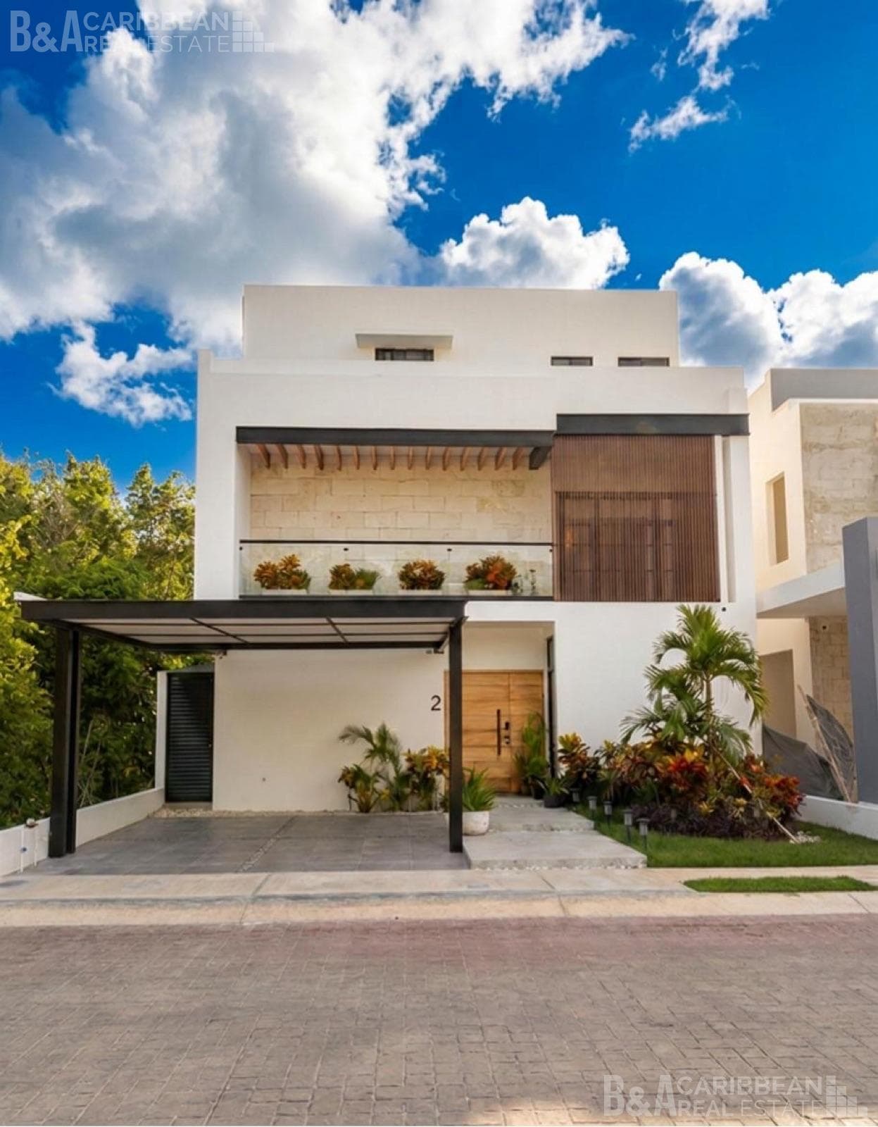 House - Vía Cumbres Subdivision