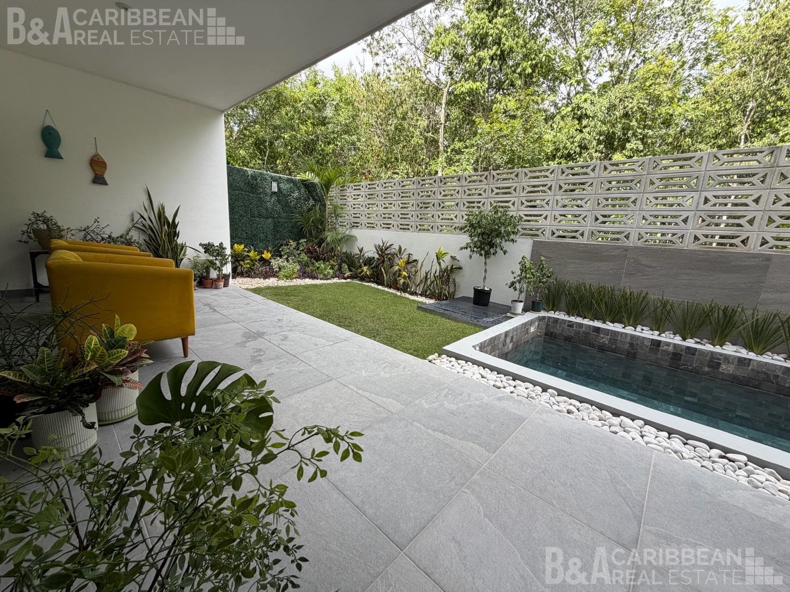 House - Vía Cumbres Subdivision