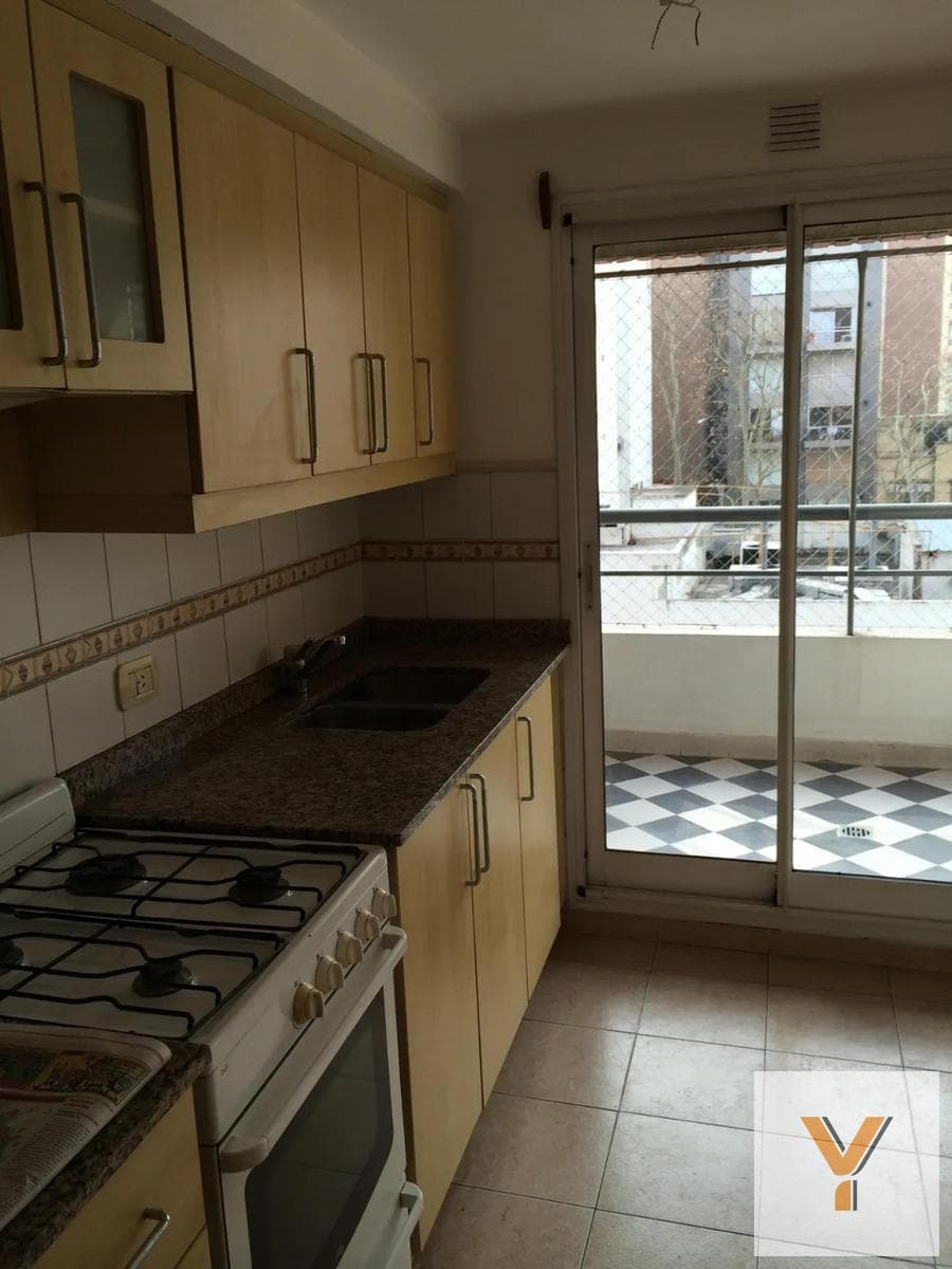 Apartment for Rent - 1 Bedroom, 1 Bathroom - 55 m² - Flores