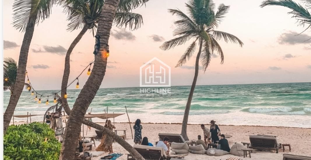 LAND FOR SALE IN PUERTO MORELOS, 160 M2, ACCESS TO AMENITIES, 15 MINUTES FROM THE AIRPORT
