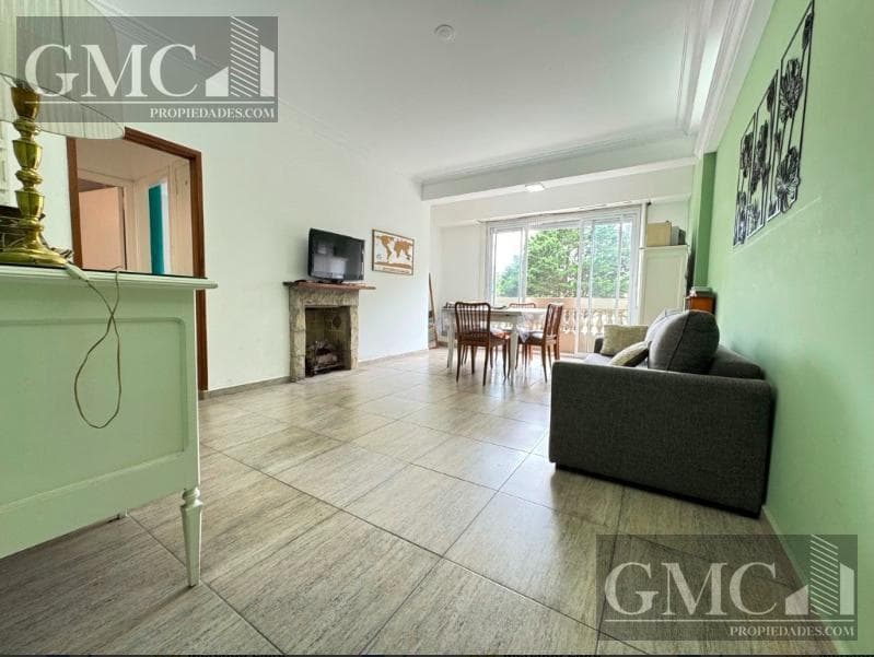 APARTMENT FOR SALE IN THE DOWNTOWN AREA