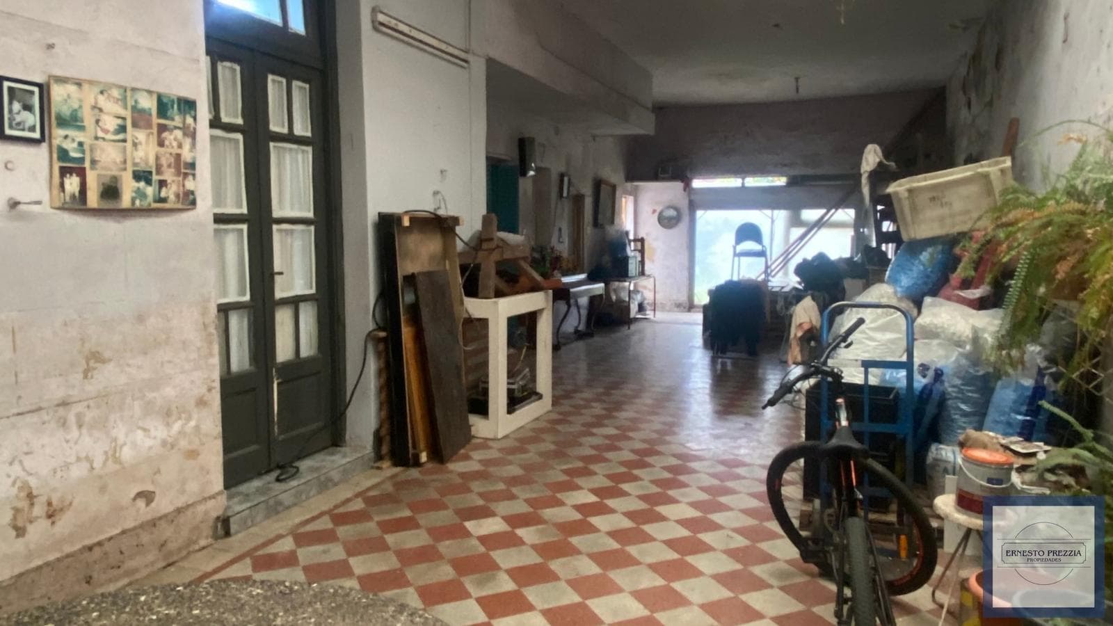 Warehouse and Lot for Sale (8.66 x 46.40) on Isla de la Paternal