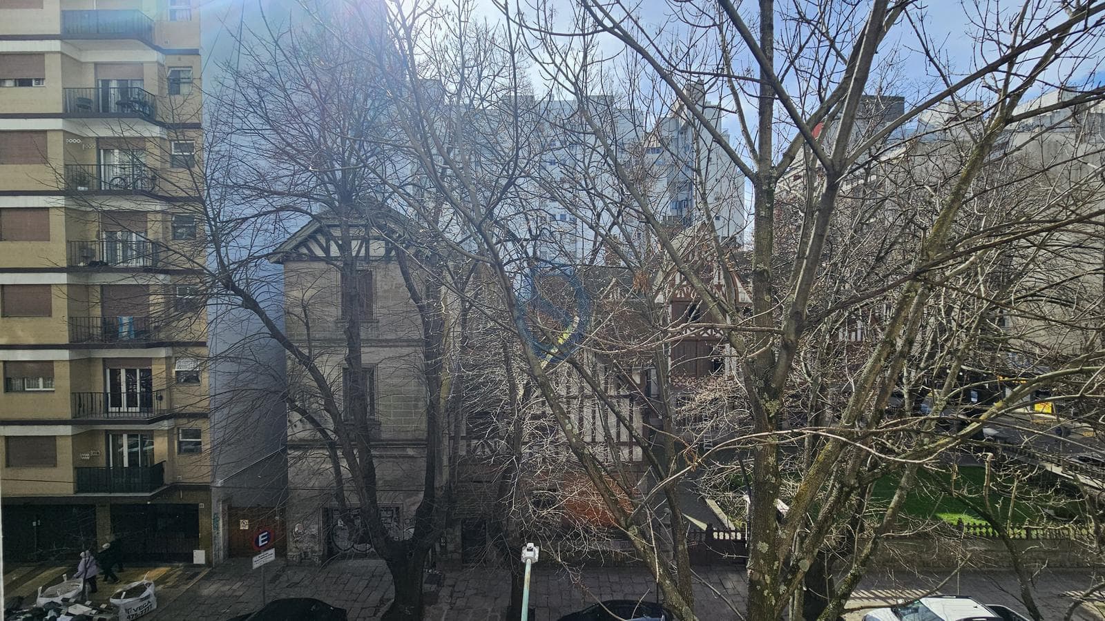 For Sale - Two-room apartment facing the street with a French balcony - Alte Brown 2130