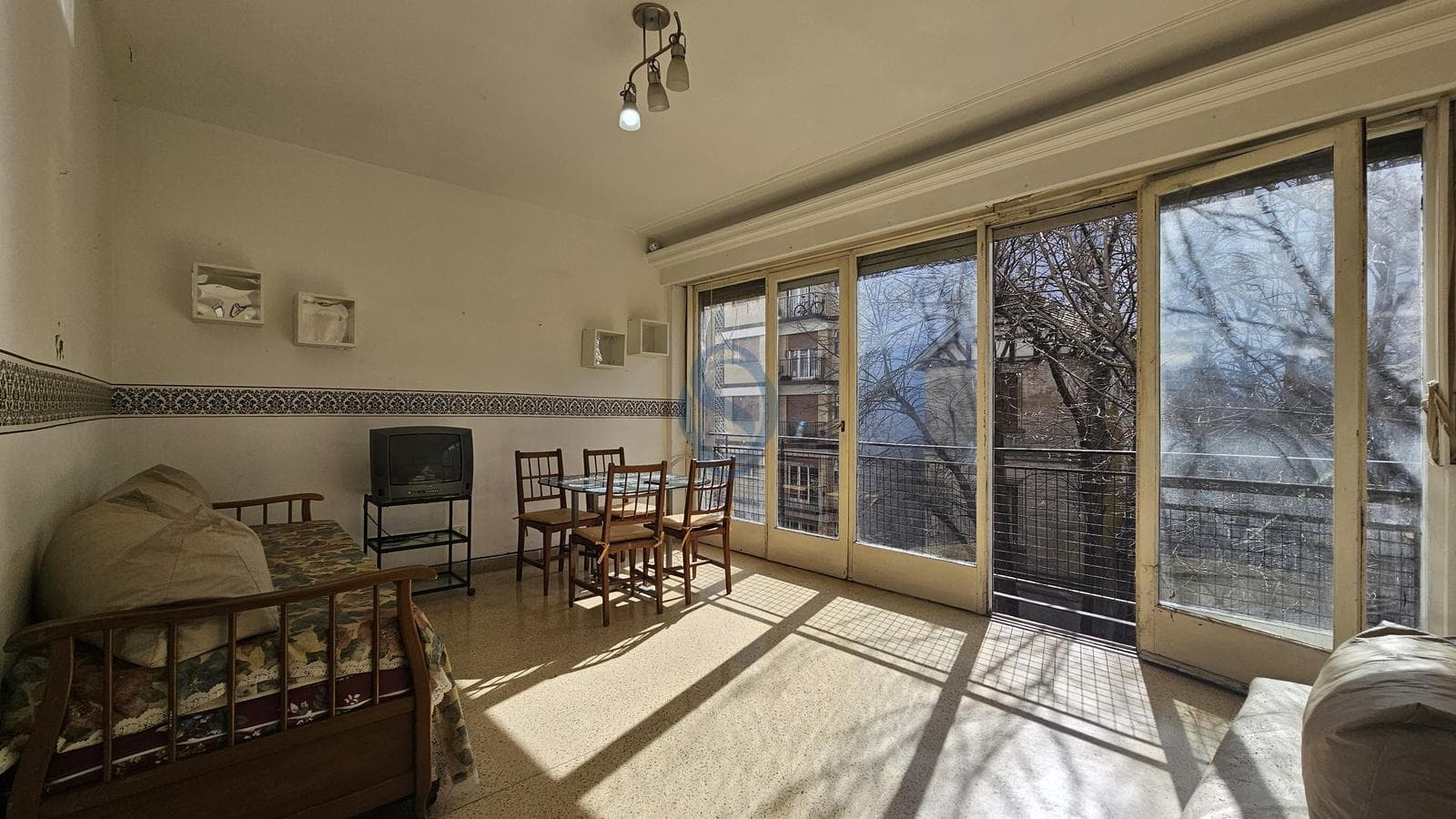 For Sale - Two-room apartment facing the street with a French balcony - Alte Brown 2130