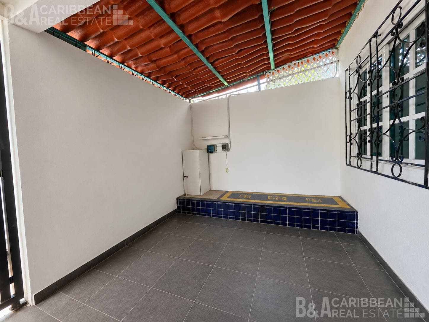 House for Sale in Supermanzana 50