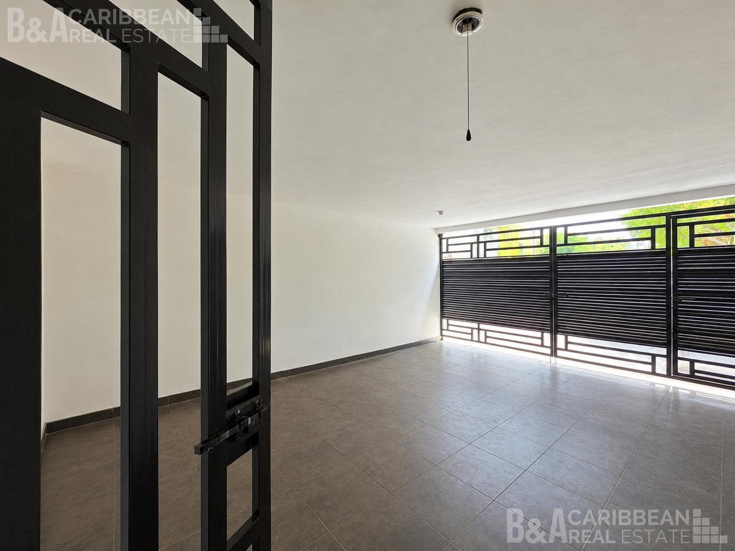 House for Sale in Supermanzana 50