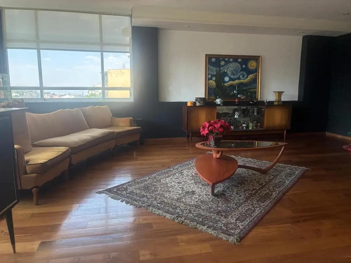 HOUSE FOR SALE IN BOSQUES DE LAS LOMAS