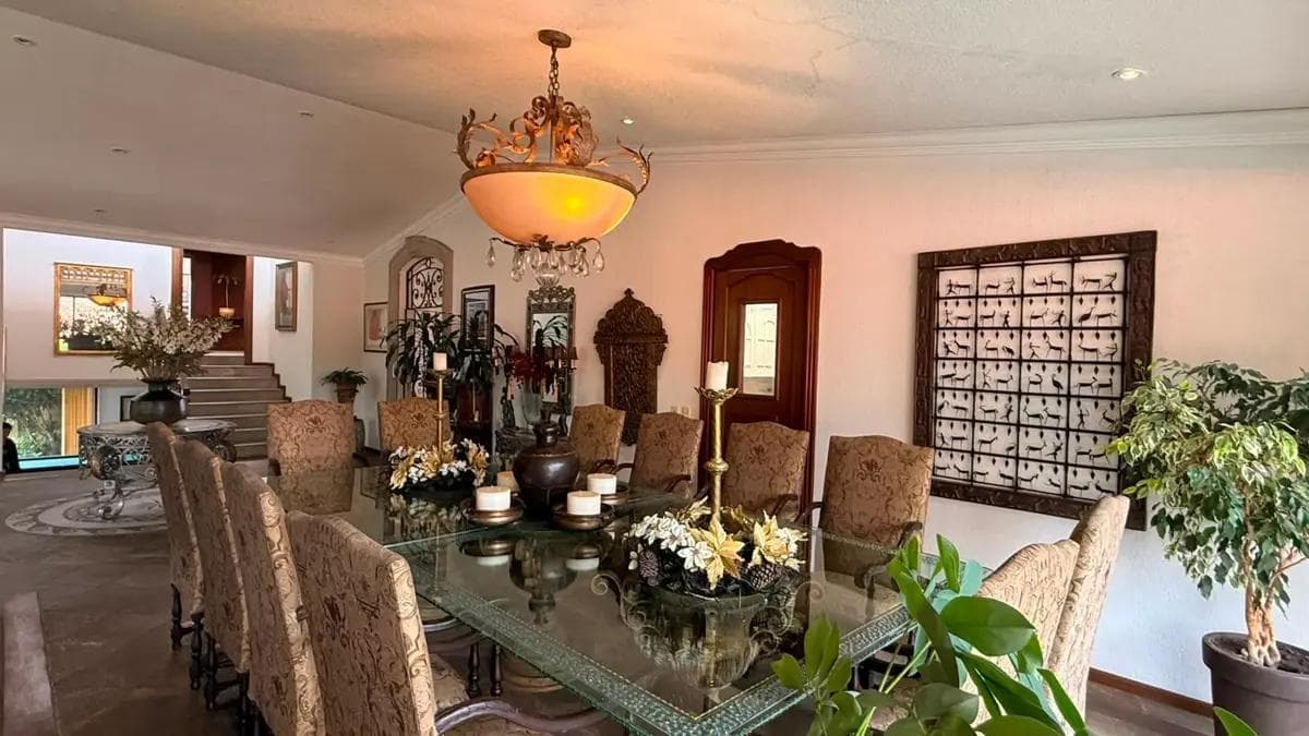 HOUSE FOR SALE IN BOSQUES DE LAS PALMAS