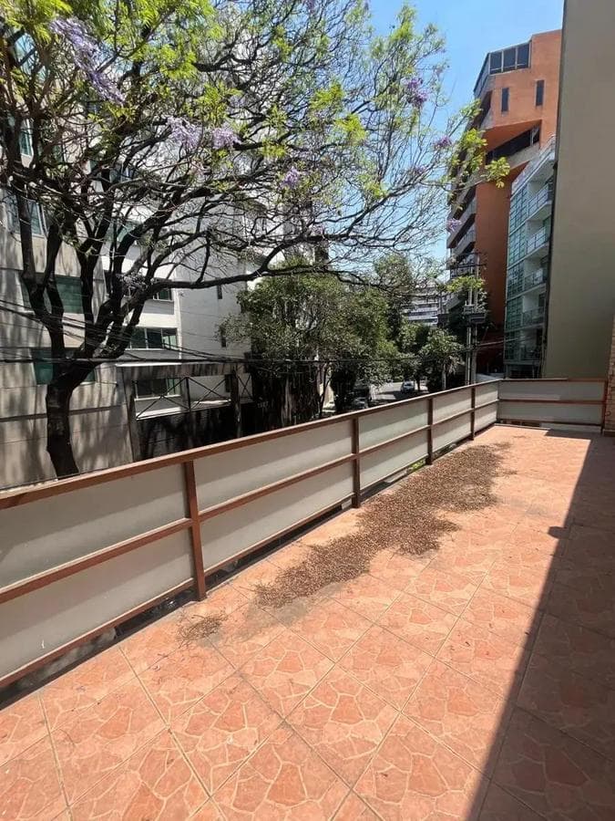 LAND WITH A BUILDING FOR SALE, IN NEED OF RENOVATION, IN ACACIAS